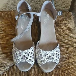 Toms platform wedges